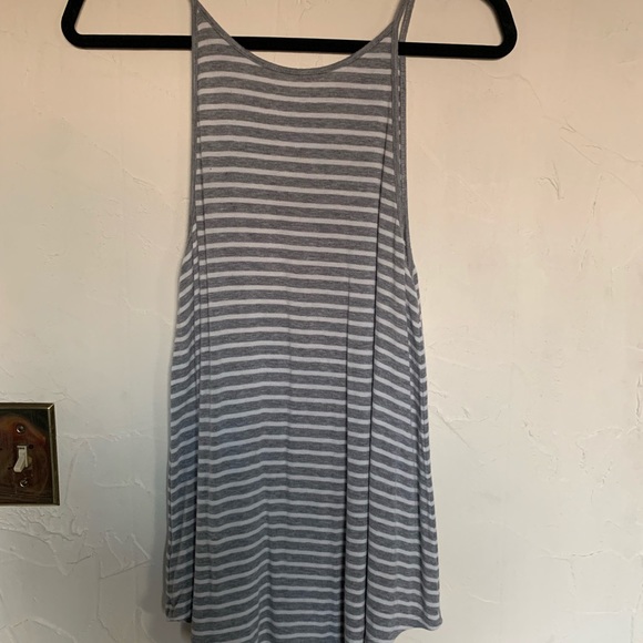 AE Tank Top - Picture 2 of 3